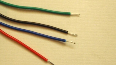 Farebné značenie drôtov