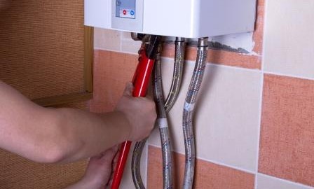 Kaip prijungti elektrinį šildymo katilą?