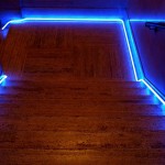 Éclairage d'escalier néon flexible