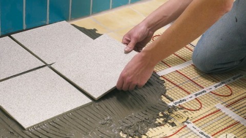Teknik för att lägga ett varmt golv under en kakel - 10 steg till framgång