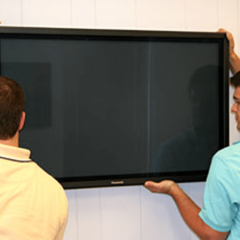 Come installare una TV sul muro - 6 passaggi per il successo