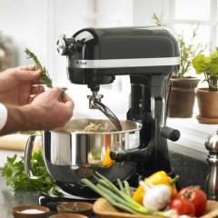 Výběr nejlepšího kuchyňského robota pro domácí použití