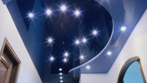 Výber svetiel pre strešný strop