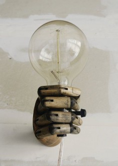 Eine der originellsten Wandlampen der Welt.