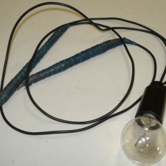 Kaip surinkti bandymo lempos elektriką?
