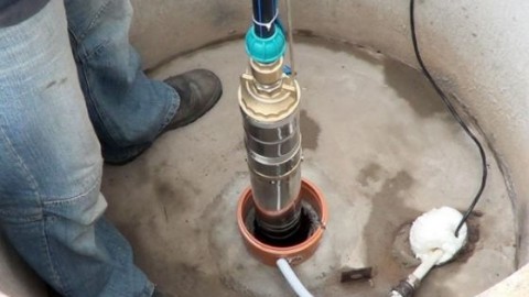 Come collegare una pompa per pozzi?