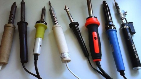 Výber spájkovačky na spájkovanie drôtov - čo by som mal hľadať?