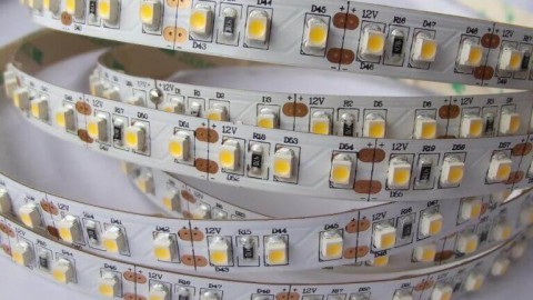 Quels sont les types de bandes LED