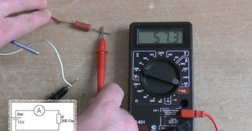 Măsurarea curentului bateriei într-un circuit cu rezistență
